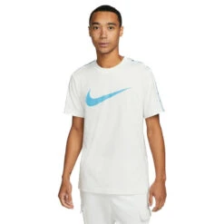 Camiseta Nike Sportswear Repeat Swoosh