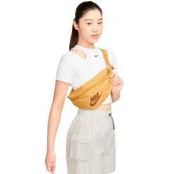 Bandolera Nike Heritage -Nike Tienda de ventas nike heritage wheat gold wheat gold ale brown 4